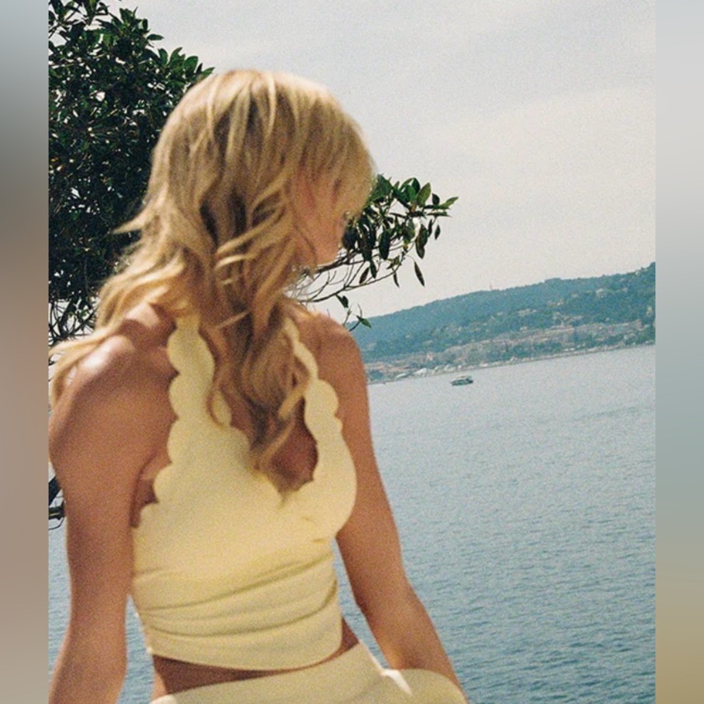 Scallop Halter Tank Top - Yellow - Picture 3 of 7